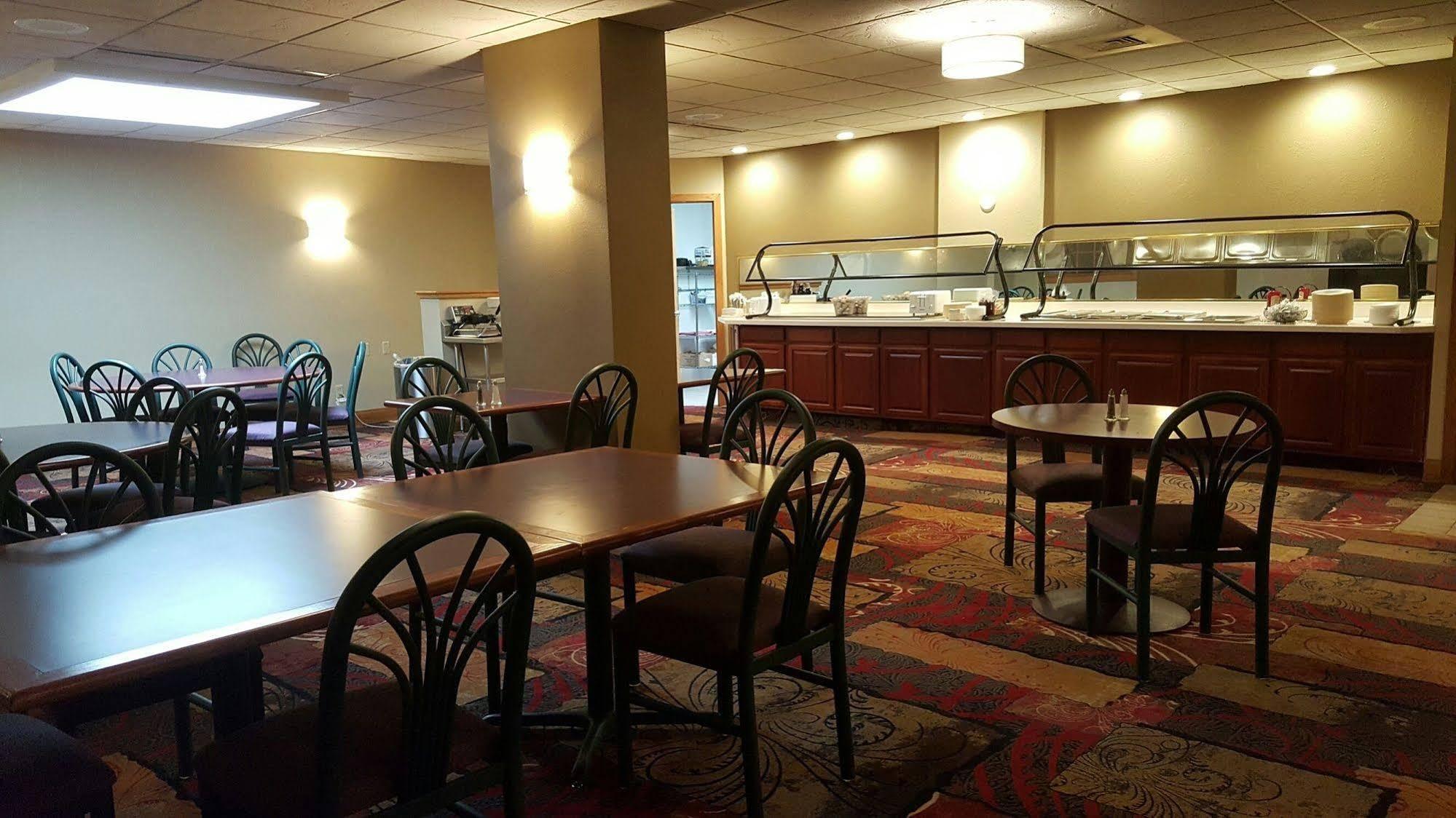 Western Tower 3* Wausau