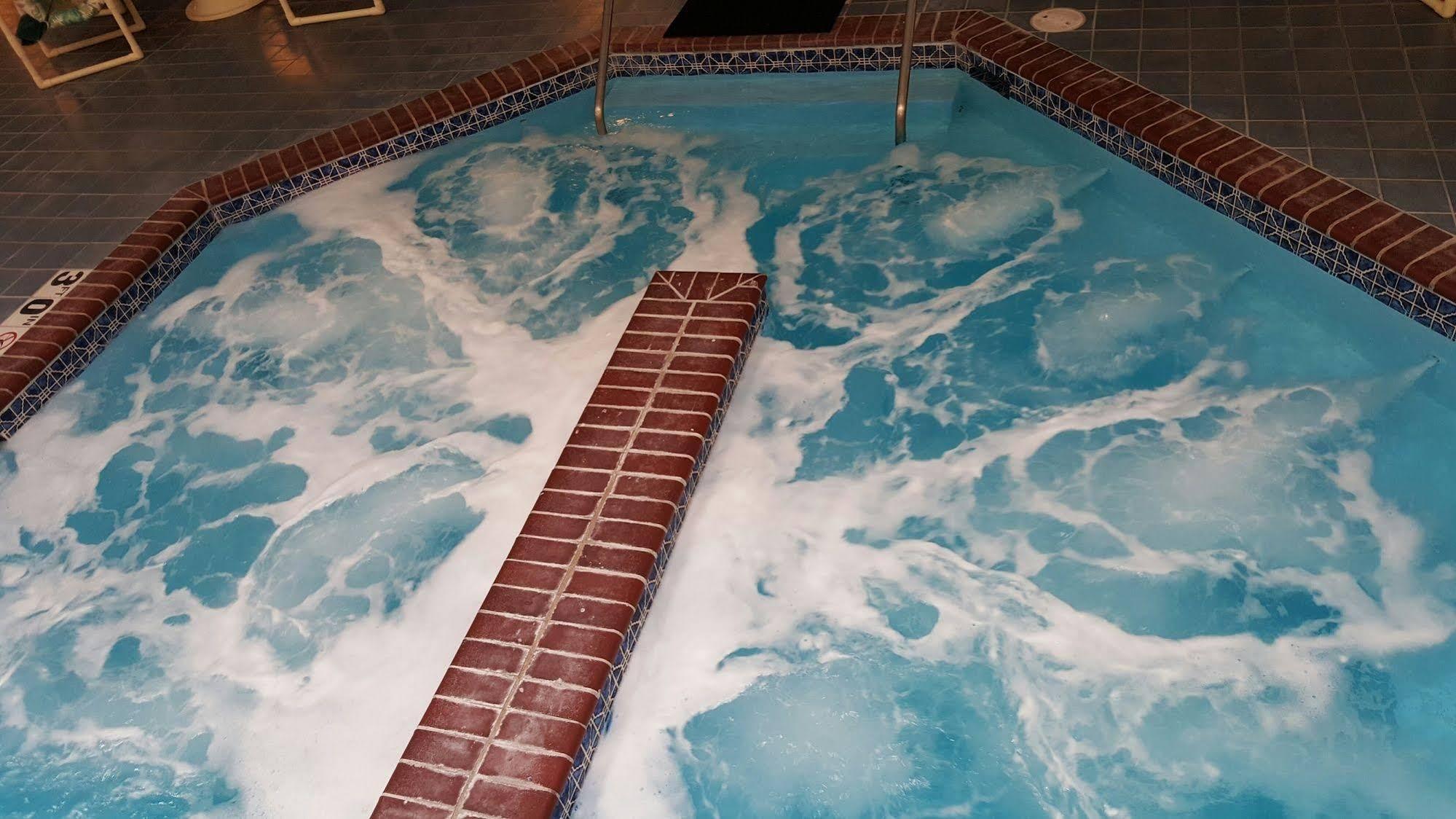 Western Tower Hotel 3*